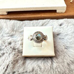New Sterling Silver Labradorite Ring